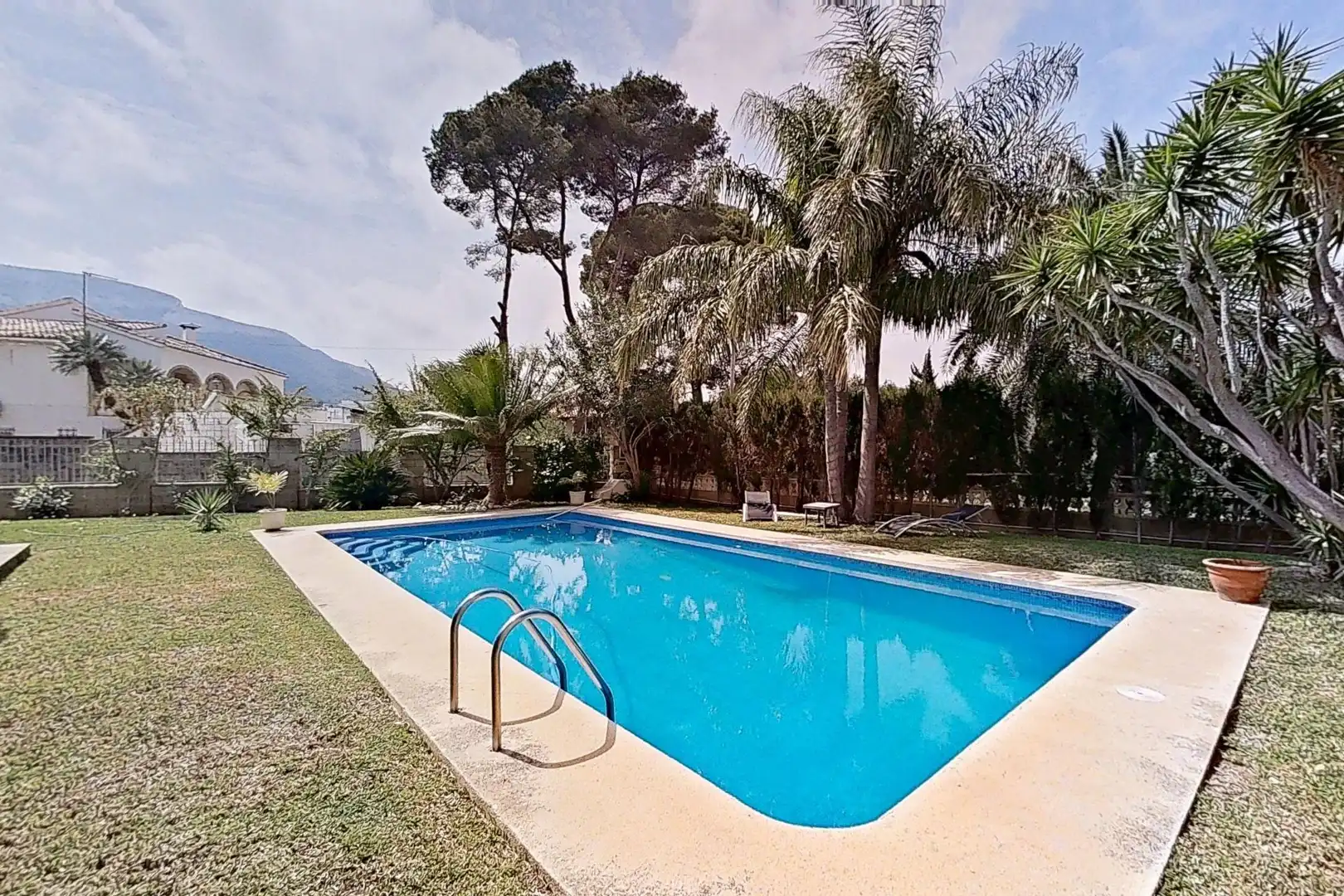 Swimming pool of Houses for sale in Dénia  with Air Conditioner, Heating and Private garden
