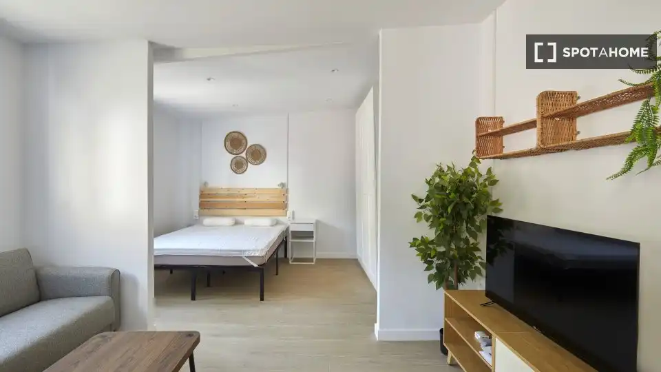 Dormitori de Apartament per a compartir en Barcelona amb Aire condicionat, Calefacció i Terrassa