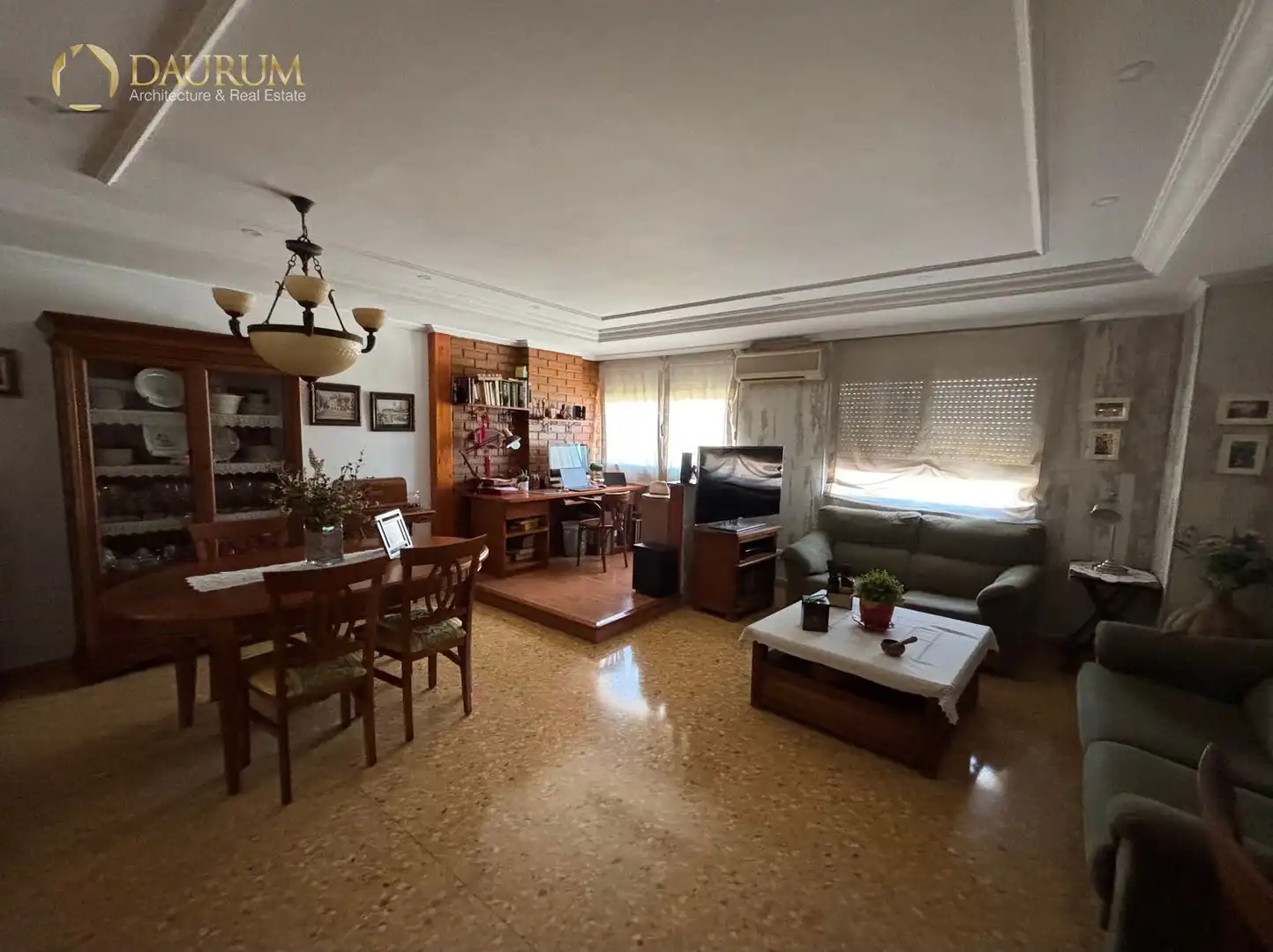 Sala de estar de Piso en venta en Paterna con Aire acondicionado, Trastero y Amueblado