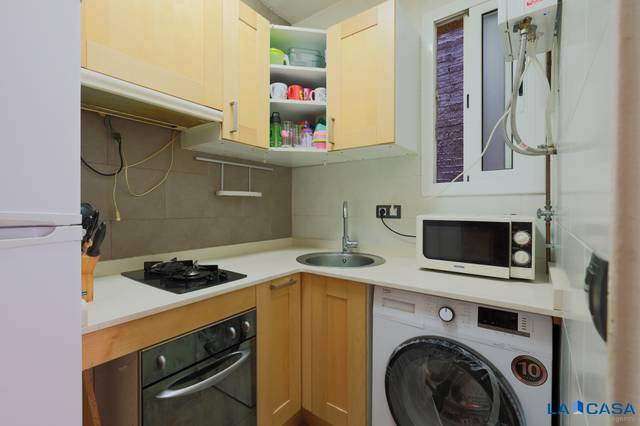 Piso en Venta en Calle SANT BALTASAR en Sants