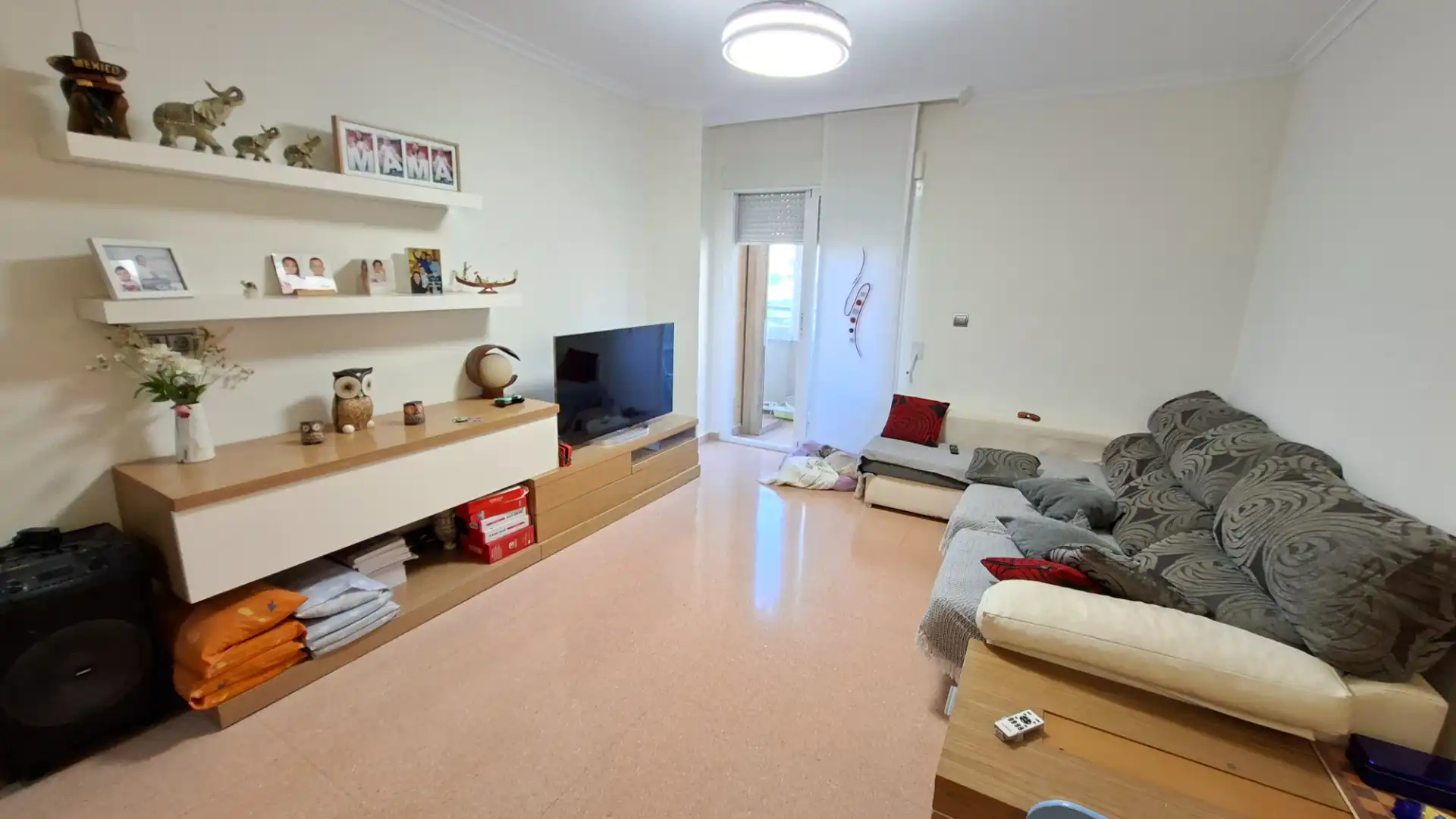 Sala de estar de Piso en venta en San Vicente del Raspeig / Sant Vicent del Raspeig con Aire acondicionado, Terraza y Trastero