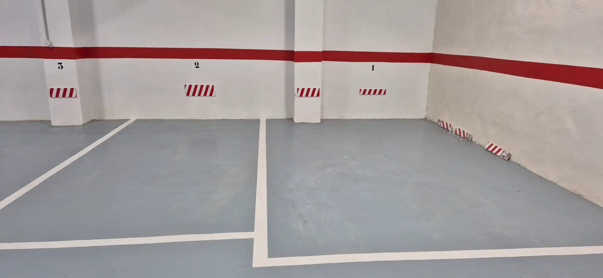 Parking of Garage for rent in Alfafar