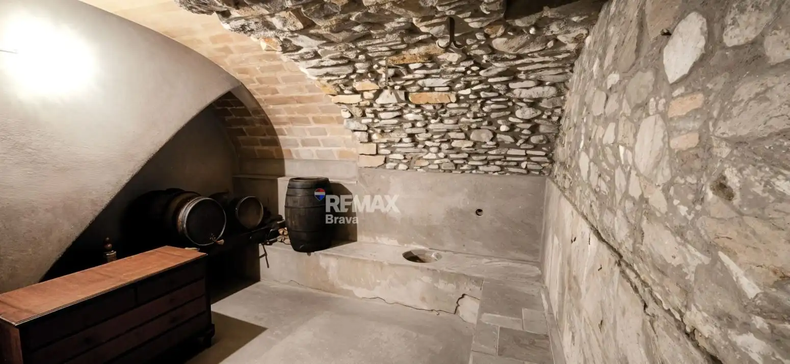 Casa adosada en venta en Celrà con Aire acondicionado, Jardín privado y Terraza