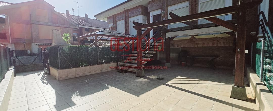 Terrassa de Dúplex en venda en Noja amb Calefacció, Jardí privat i Terrassa