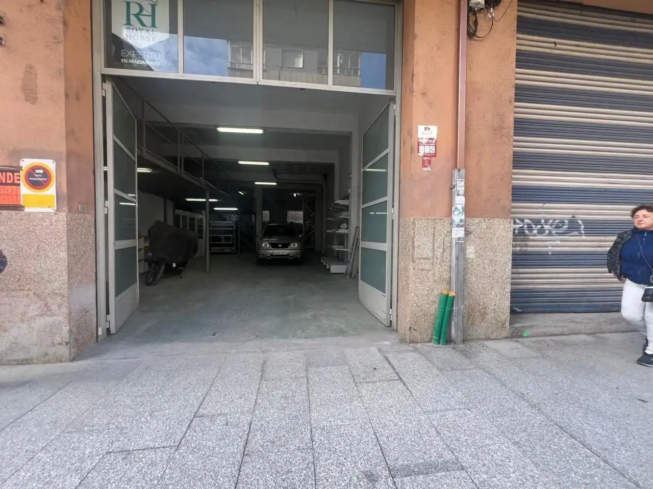 Commercial properties for sale in Avenida Avenida de portugal, 123, A Carballeira