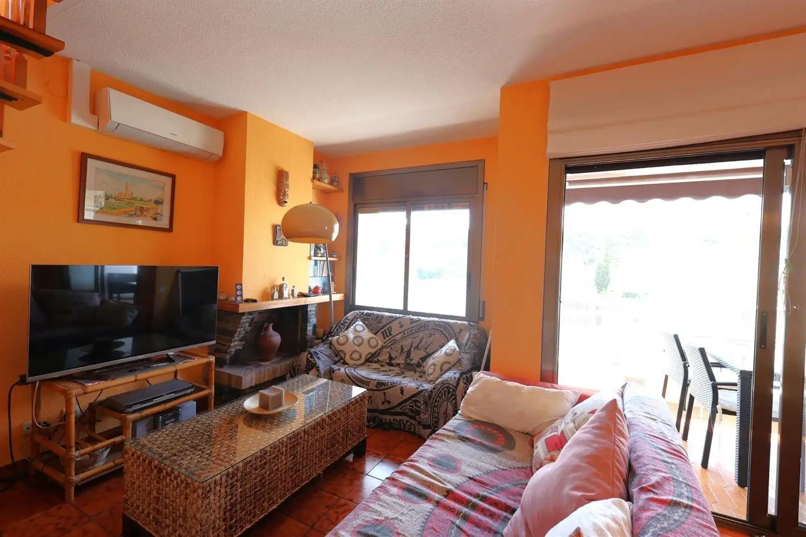 Wohnzimmer von Wohnung zum Verkauf in El Vendrell mit Klimaanlage, Heizung und Terrasse