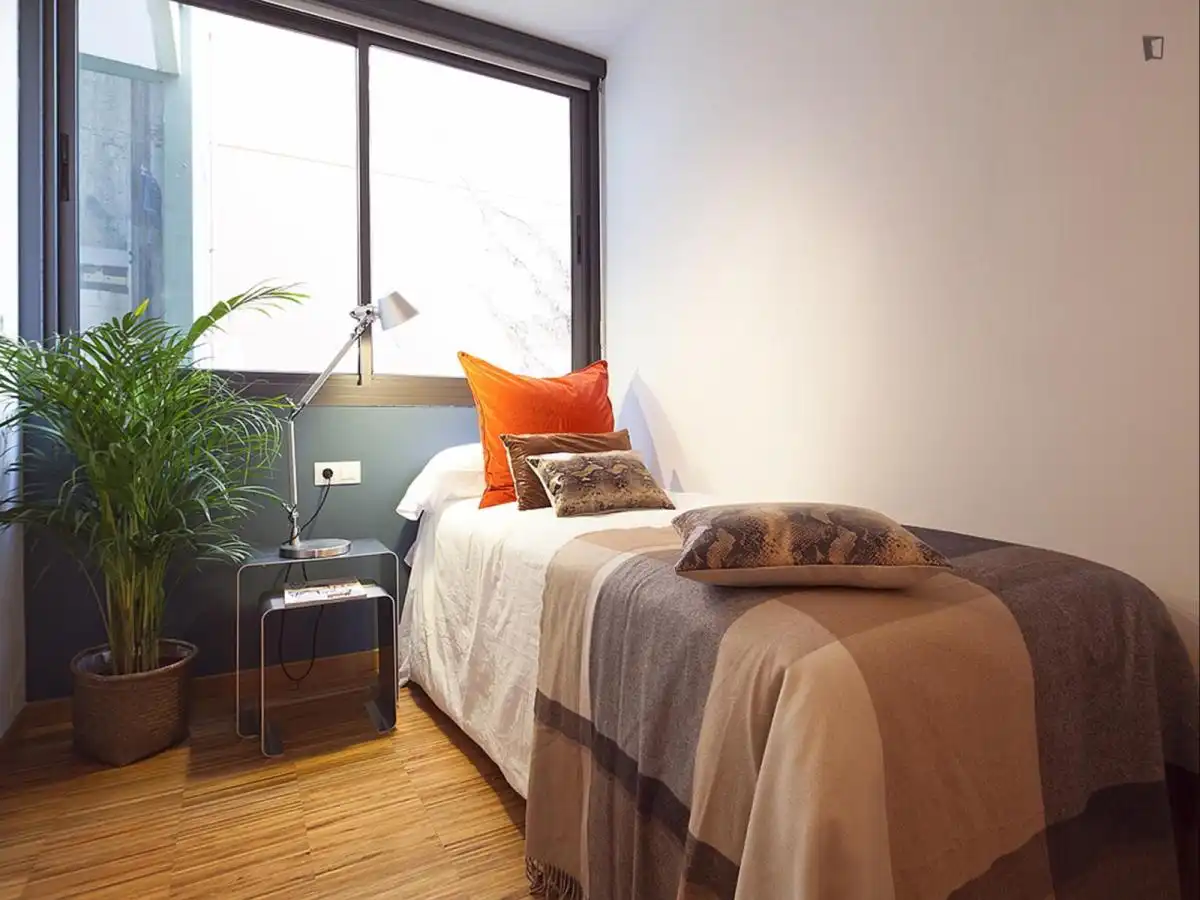 Habitación de Apartamento de alquiler en Barcelona con Aire acondicionado, Calefacción y Amueblado