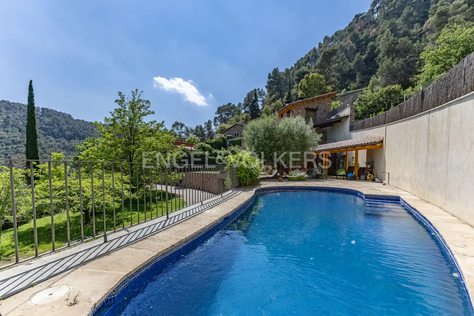 Vista exterior de Finca rústica en venta en Gallifa con Aire acondicionado, Calefacción y Jardín privado