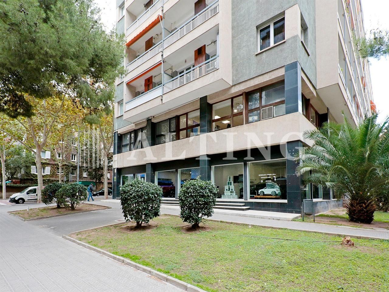 Exterior view of Office to rent in  Barcelona Capital  with Air Conditioner and Heating