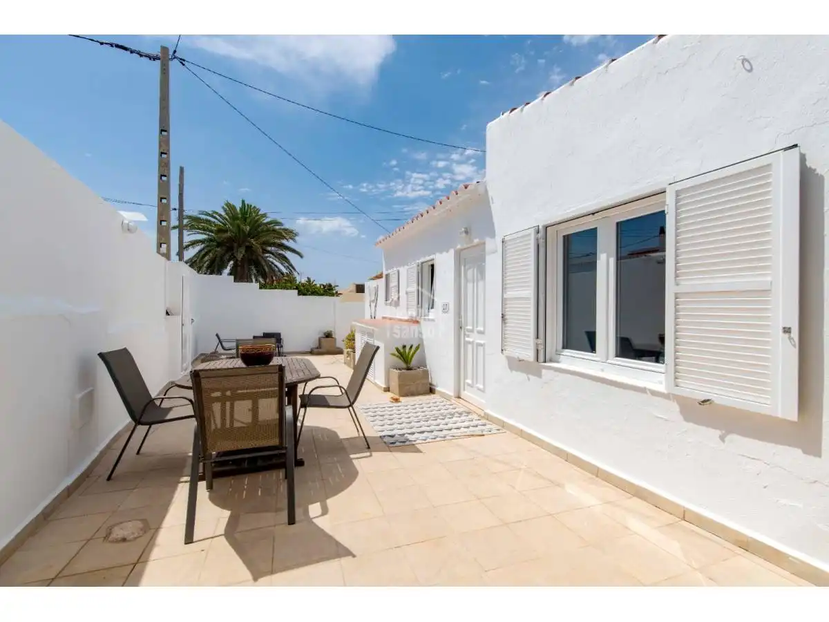 Vista exterior de Casa o xalet en venda en Alaior amb Jardí privat, Terrassa i Piscina