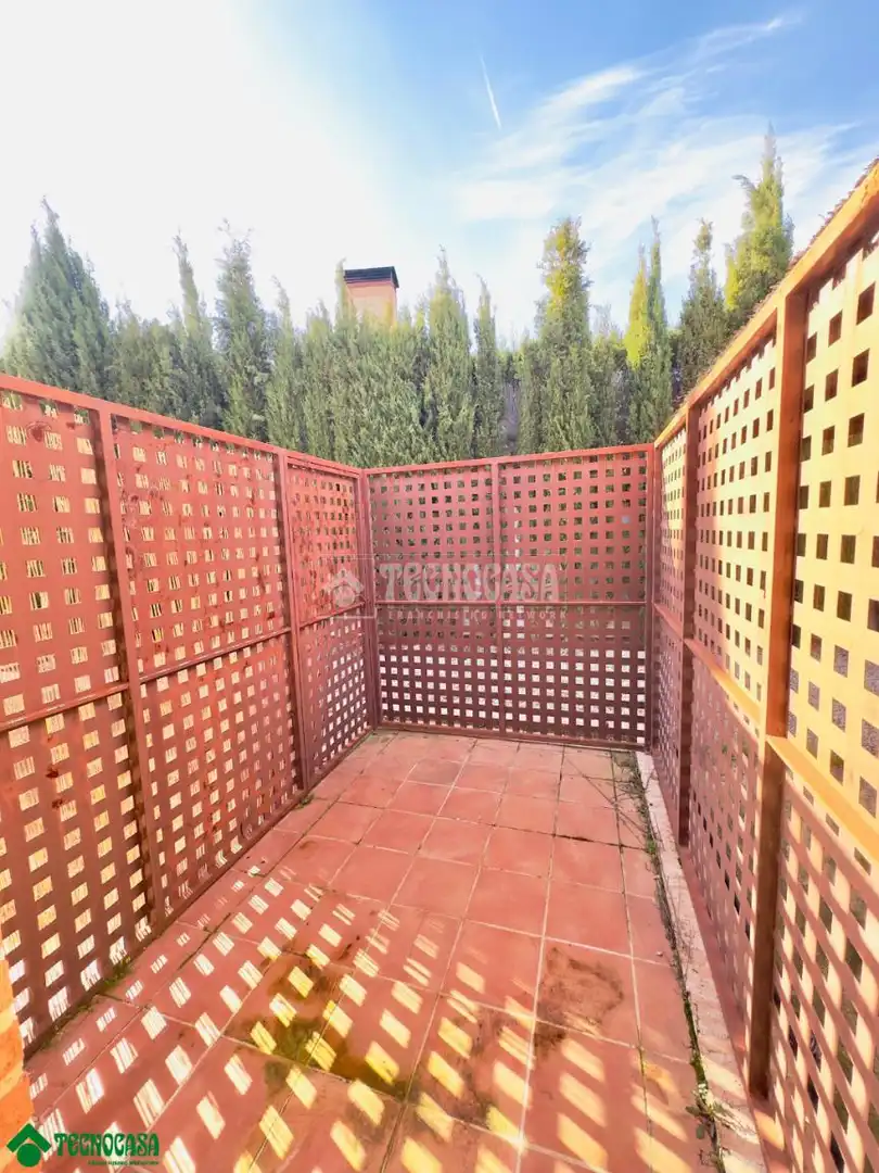 Jardín de Casa o chalet en venta en Layos con Calefacción y Jardín privado