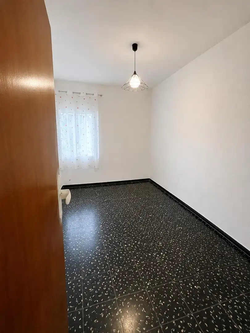 Habitación de Piso en venta en Alicante / Alacant con Aire acondicionado y Terraza