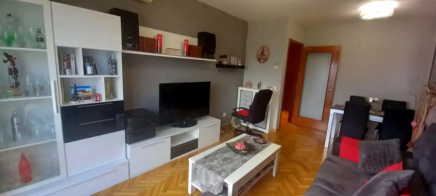 Piso de alquiler en Avenida Cristóbal Colón, 15, Saucar - Zarzuela