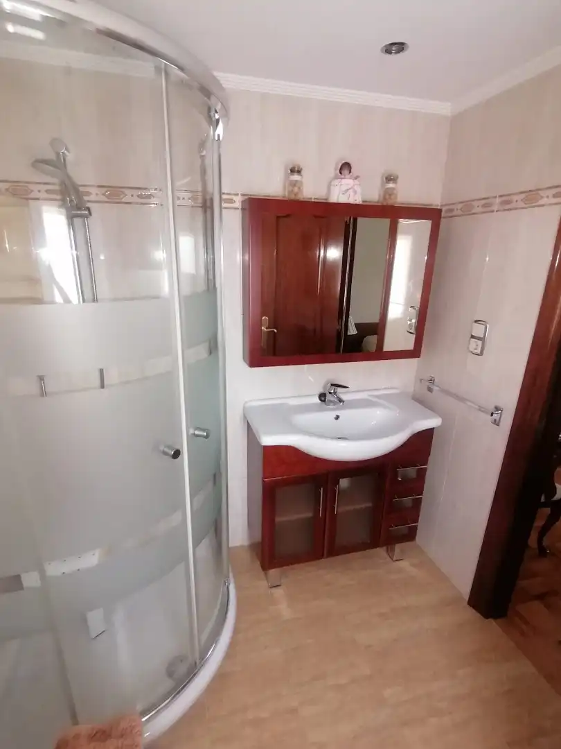 Bathroom of Flat for rent in Gijón   with Heating, Parquet flooring and Furnished