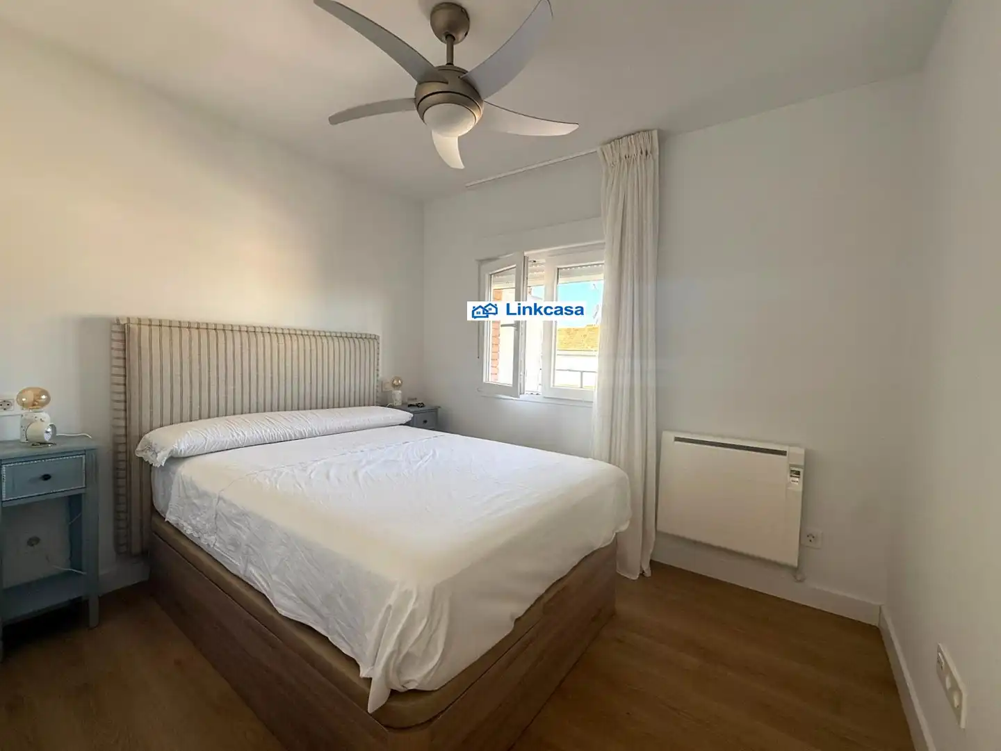 Bedroom of Flat for sale in Madrid  with Air Conditioner, Heating and Terrace