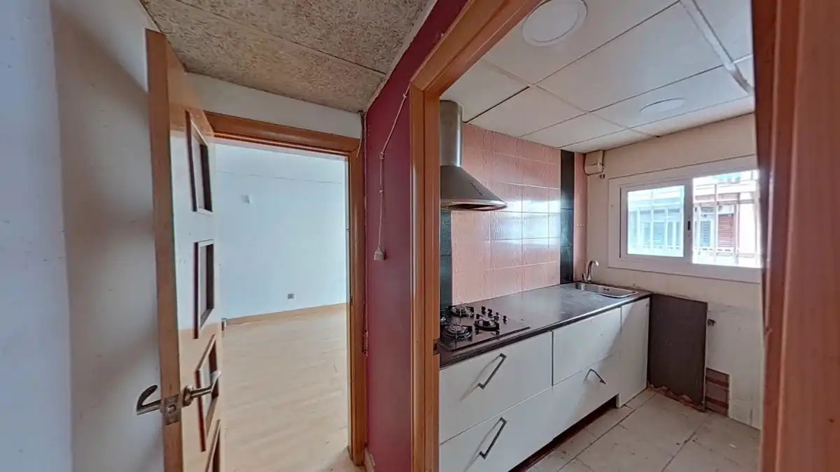 Cocina de Piso en venta en Cerdanyola del Vallès con Balcón