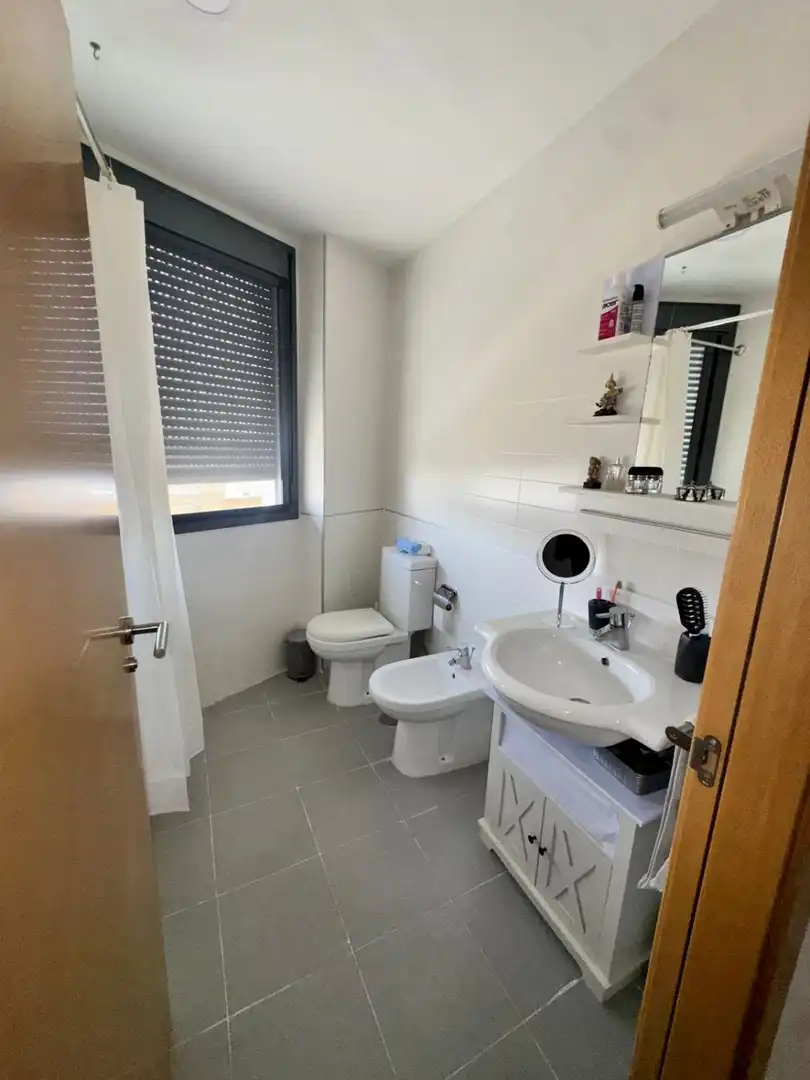 Baño de Piso en venta en Pilas con Aire acondicionado y Calefacción