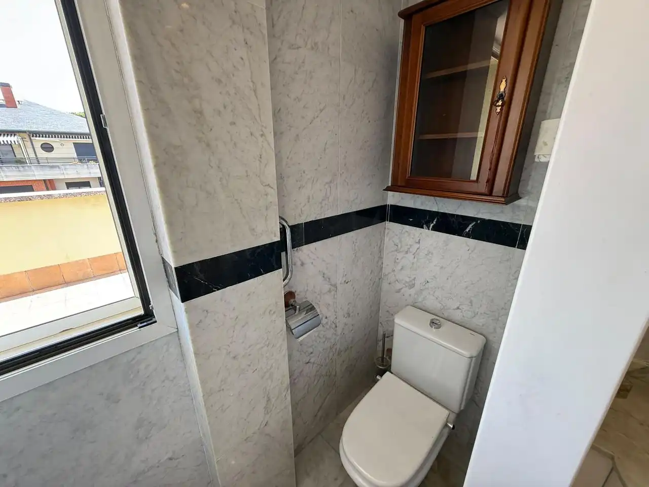 Baño de Ático en venta en Castro-Urdiales con Calefacción, Parquet y Terraza