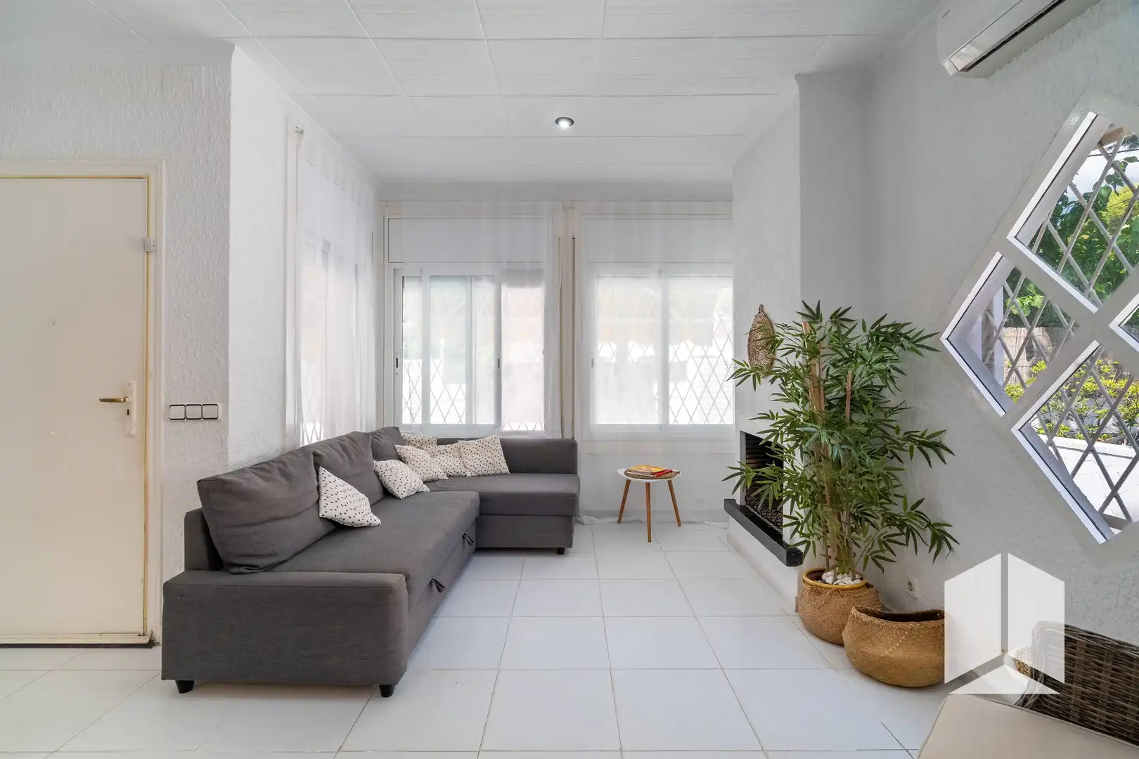 Sala de estar de Casa o chalet en venta en Castelldefels con Aire acondicionado, Terraza y Trastero