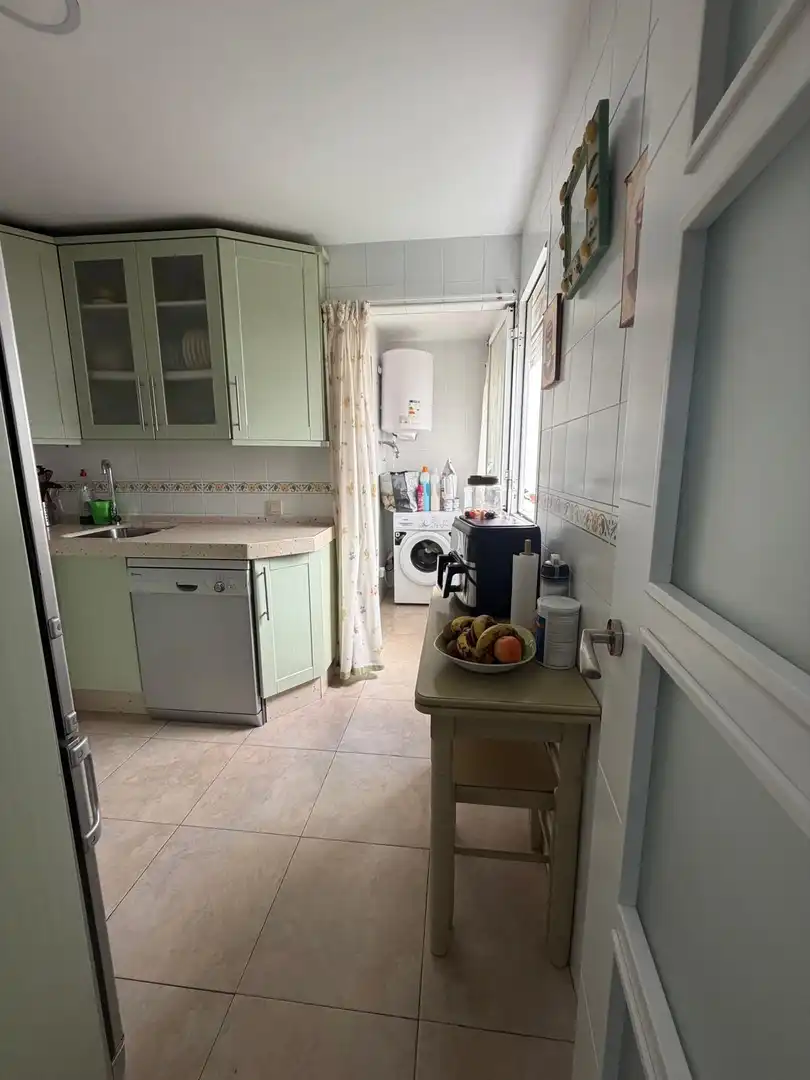 Kitchen of Ground floor for sale in Avenida - Divina Pastora - Plaza de Toros