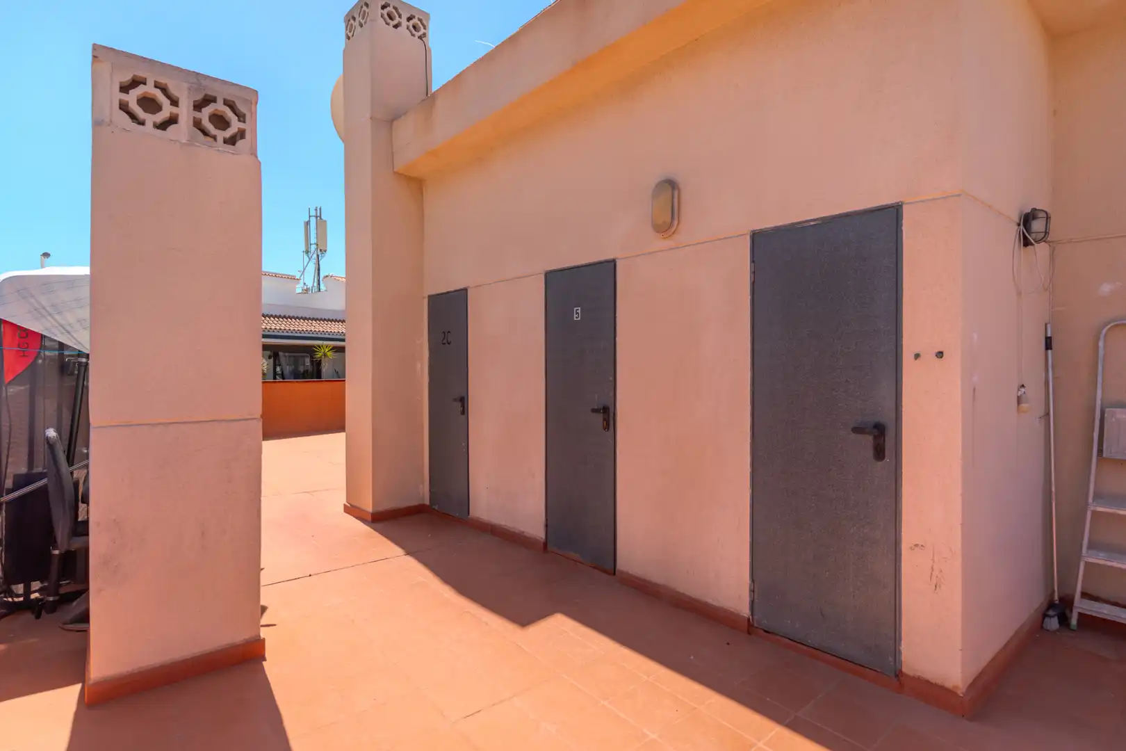 Vista exterior de Piso en venta en Arona con Amueblado y Balcón