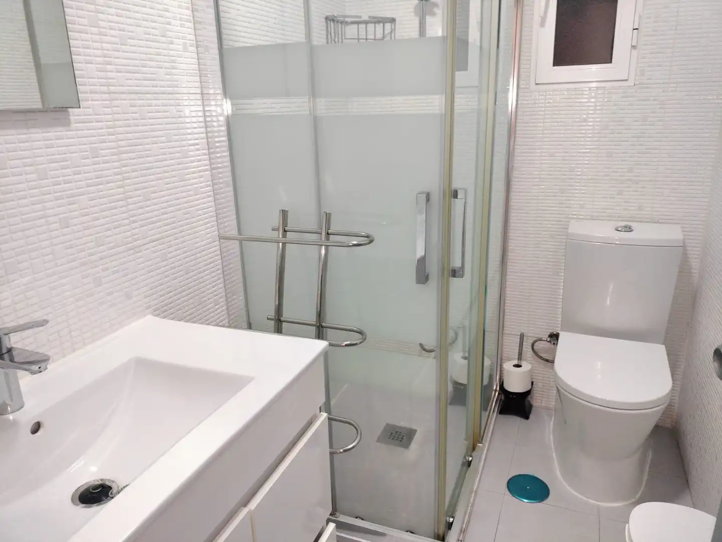 Badezimmer von Wohnung zur Miete in Granada mit Heizung, Möbliert und Ofen