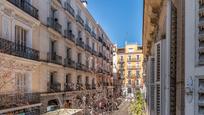 Vista exterior de Àtic en venda en  Madrid Capital amb Aire condicionat, Calefacció i Terrassa