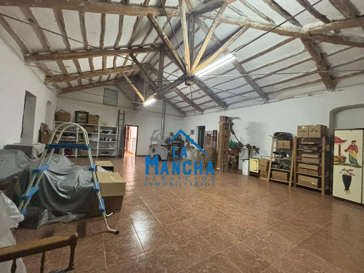Casa o chalet en venta en Hoya-Gonzalo con Calefacción, Jardín privado y Amueblado