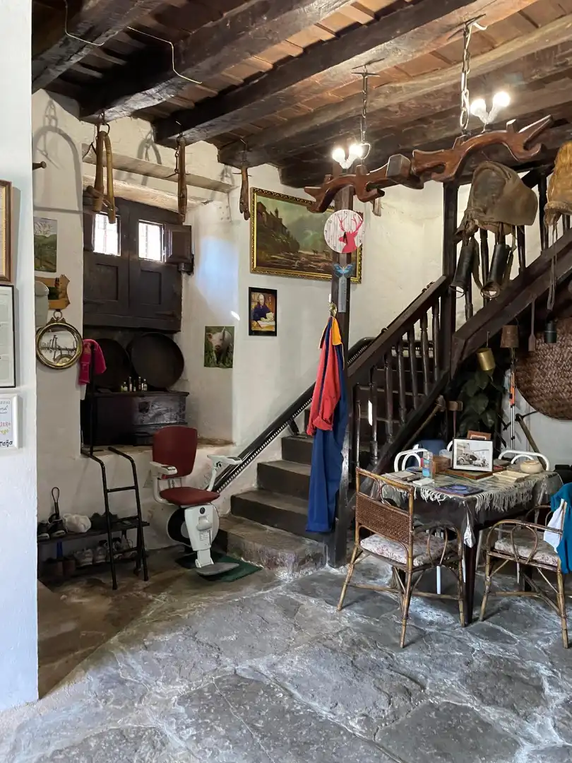 Casa adosada en venta en Polaciones con Amueblado, TV y Balcón