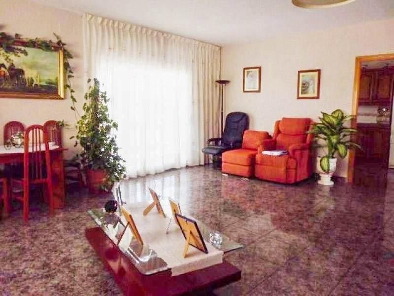 Living room of House or chalet for sale in La Bisbal del Penedès  with Heating, Private garden and Terrace