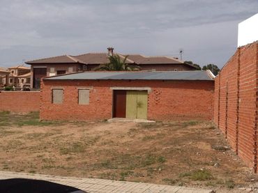 Terrenos y solares en venta en Calle Montes de Toledo 2