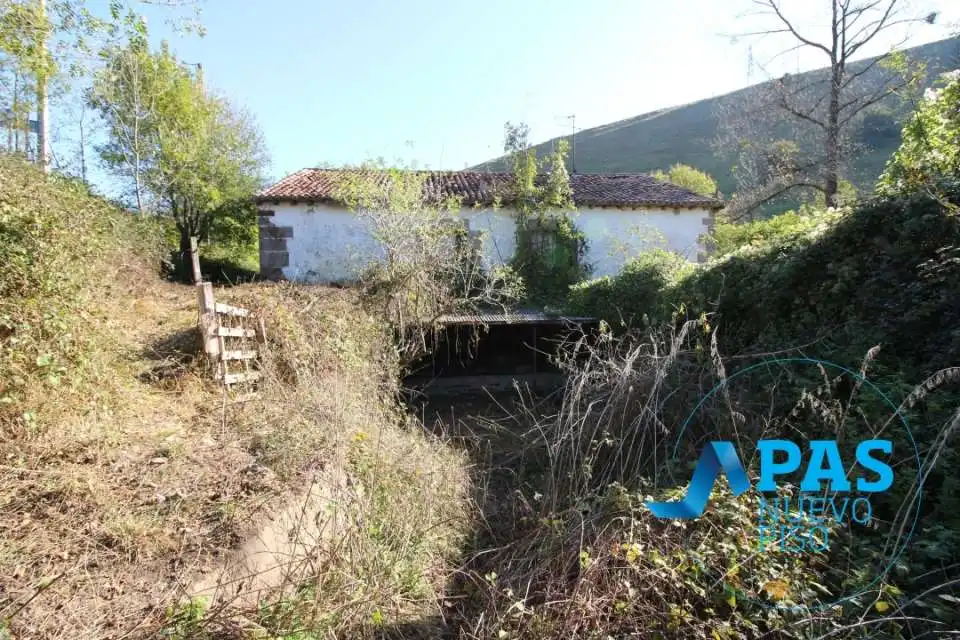 Vista exterior de Casa o chalet en venta en Santiurde de Reinosa con Jardín privado