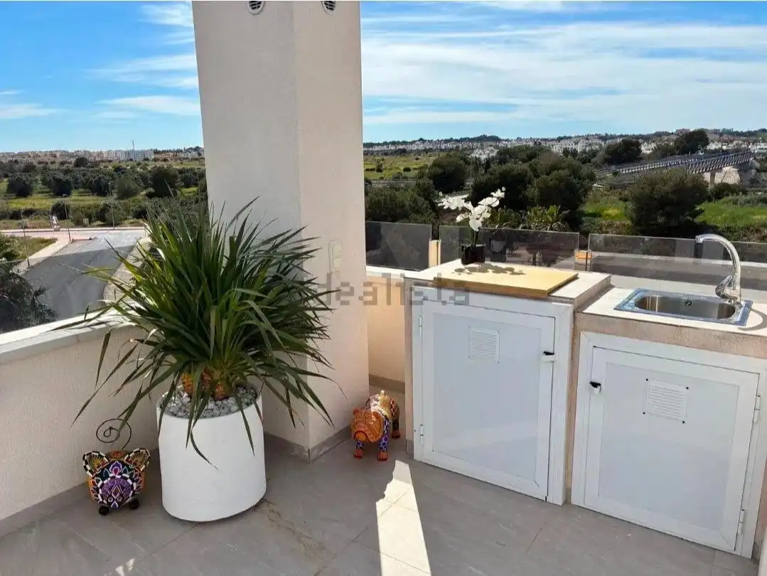 Terrassa de Àtic en venda en Orihuela amb Calefacció, Jardí privat i Piscina