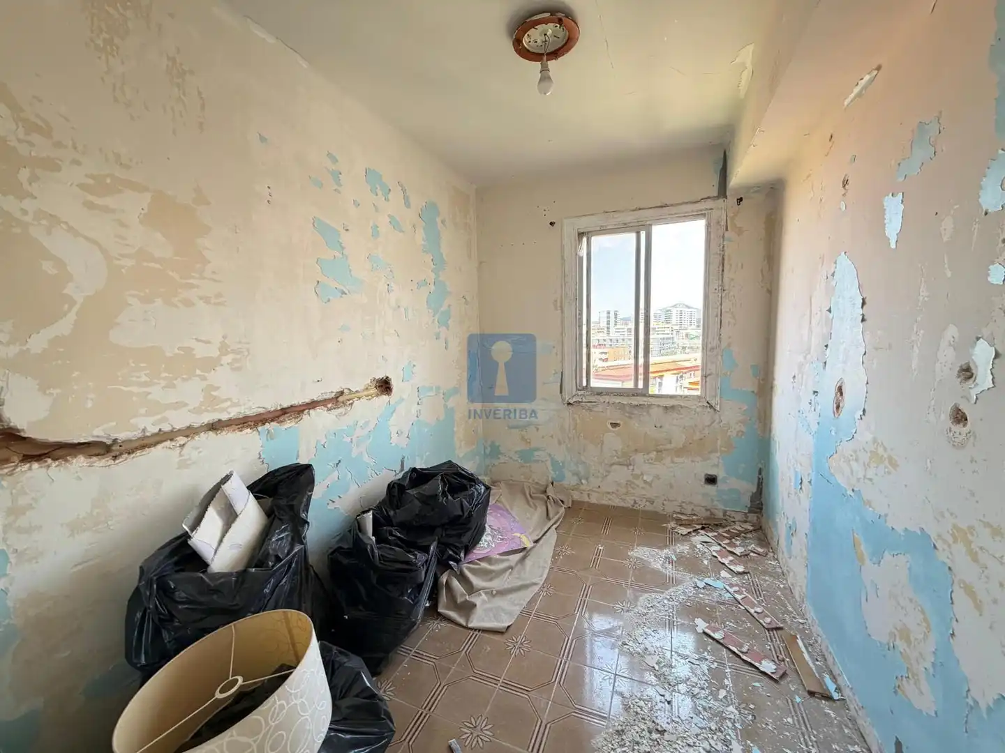 Schlafzimmer von Wohnung zum Verkauf in Cornellà de Llobregat mit Alarm