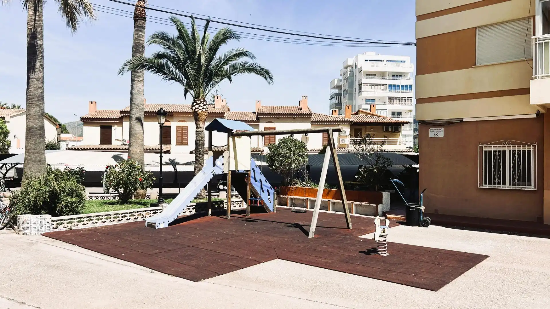 Terrasse von Wohnungen zum Verkauf in Benicasim / Benicàssim mit Privatgarten, Terrasse und Abstellraum