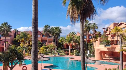 Foto 2 de Piso de alquiler en Camino de la Boladilla, La Concha - Resina Golf, Estepona