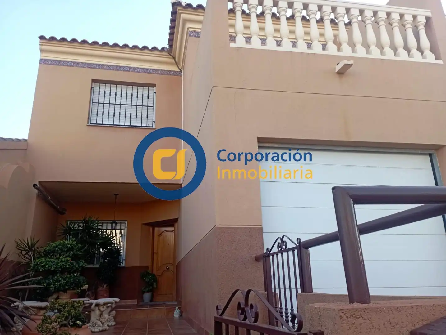 Außenansicht von Maisonette zum Verkauf in Lorca mit Klimaanlage