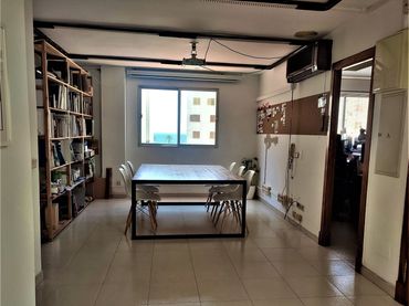 Office space with lift for sale in Carrer de Josep Rover Motta