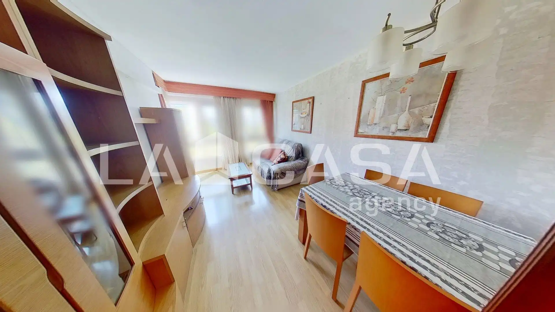 Appartamento con terrazza in vendita a Carrer de Torà