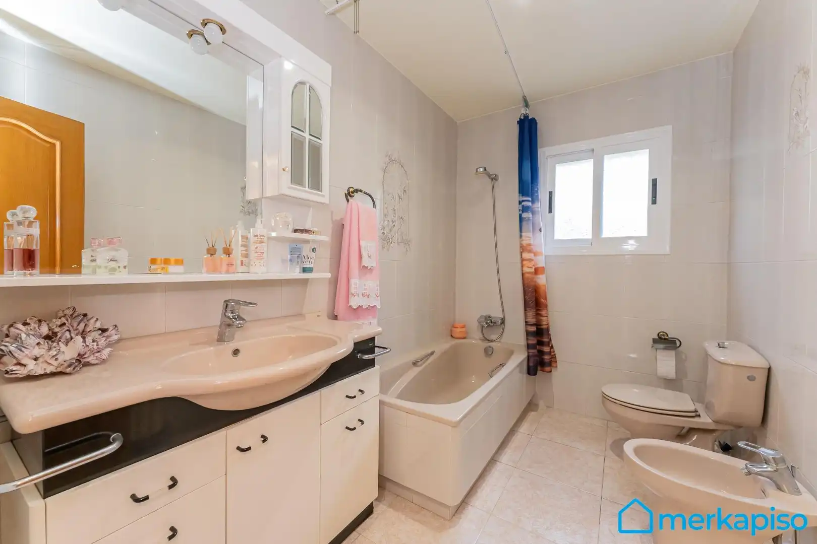 Bathroom of Country homes for sale in Gavà  with Heating, Private garden and Swimming Pool