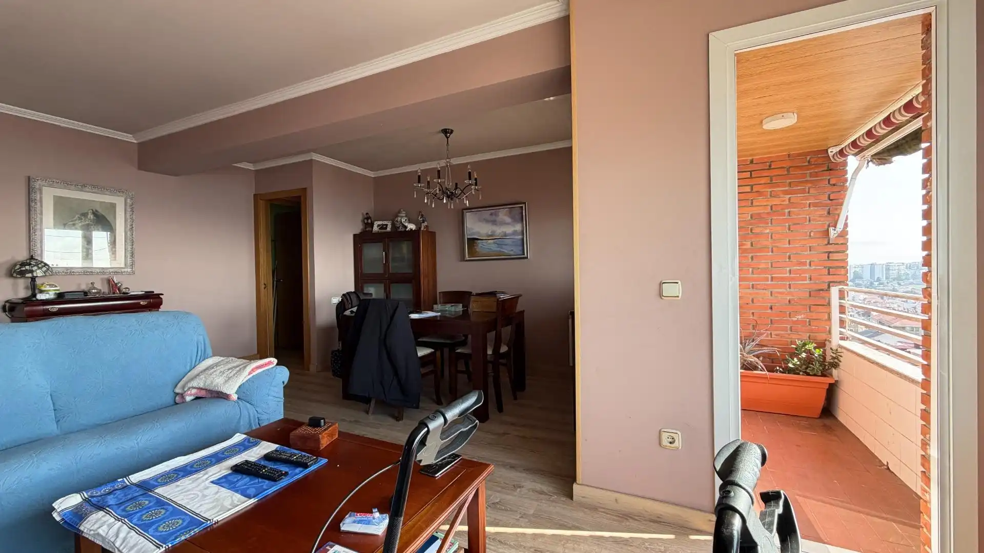 Sala d'estar de Pis en venda en Vigo  amb Calefacció i Traster