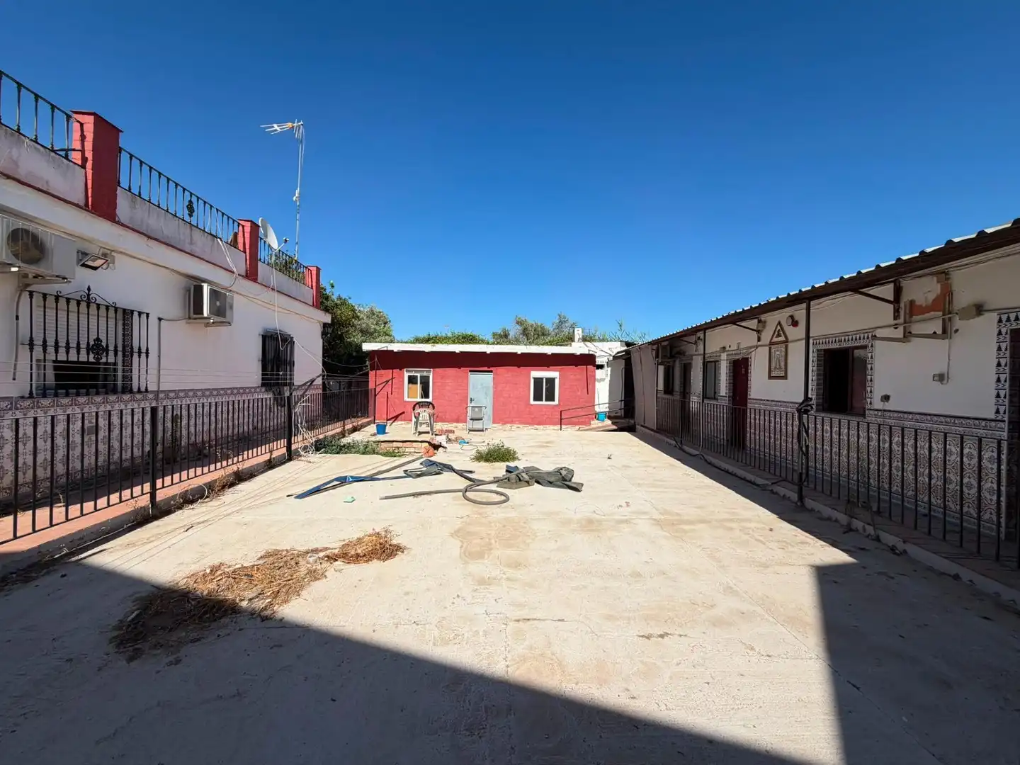 Vista exterior de Casa o chalet en venta en Utrera