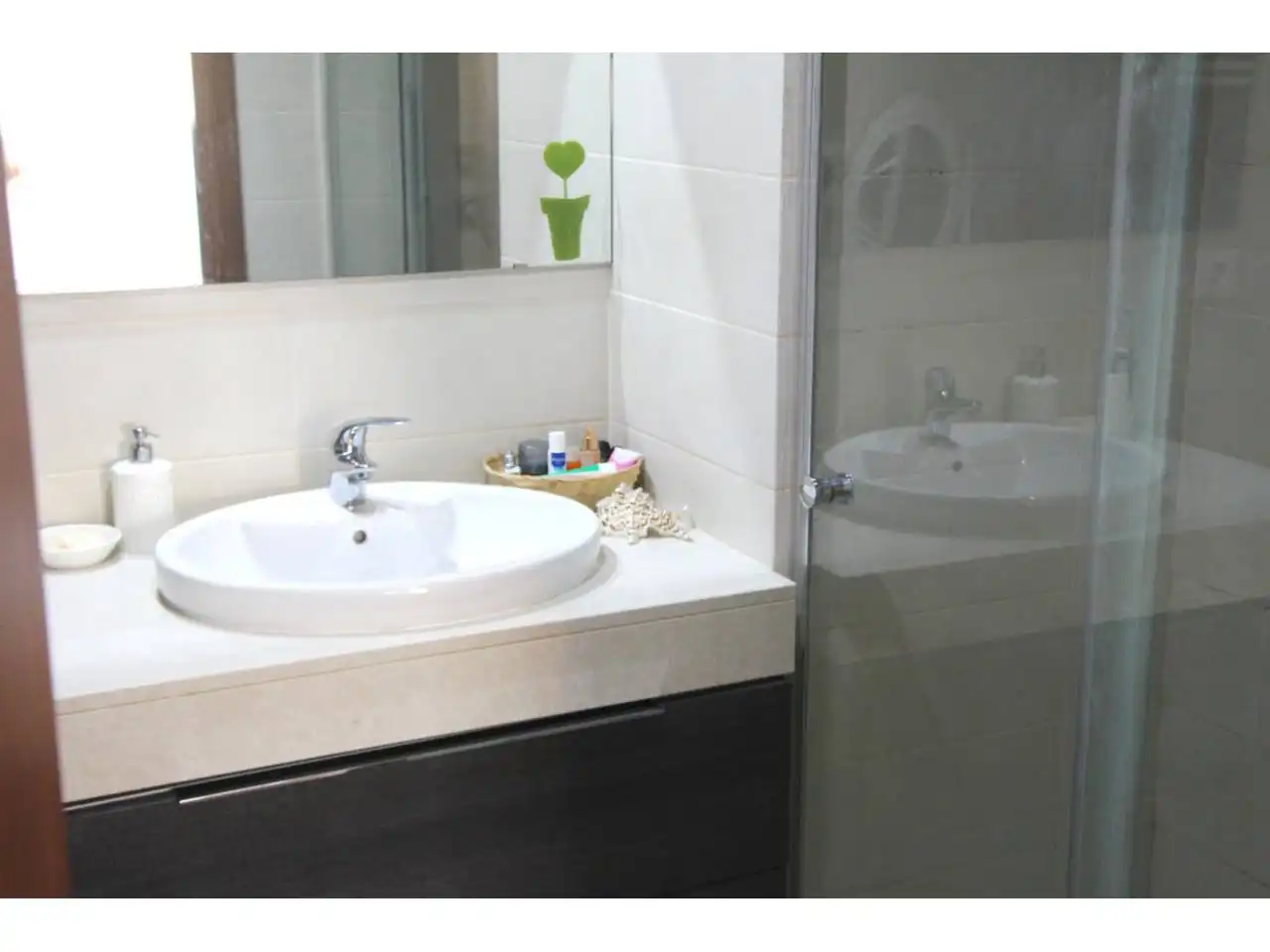 Badezimmer von Wohnung zum Verkauf in Granollers mit Klimaanlage, Heizung und Terrasse