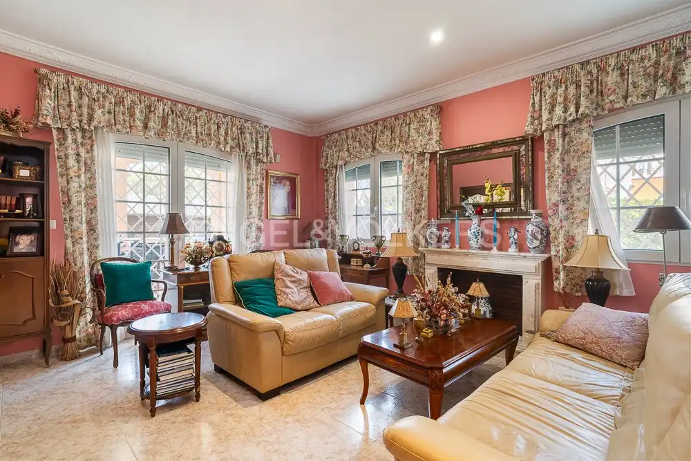 Living room of Country homes for sale in Cullera  with Air Conditioner, Heating and Private garden