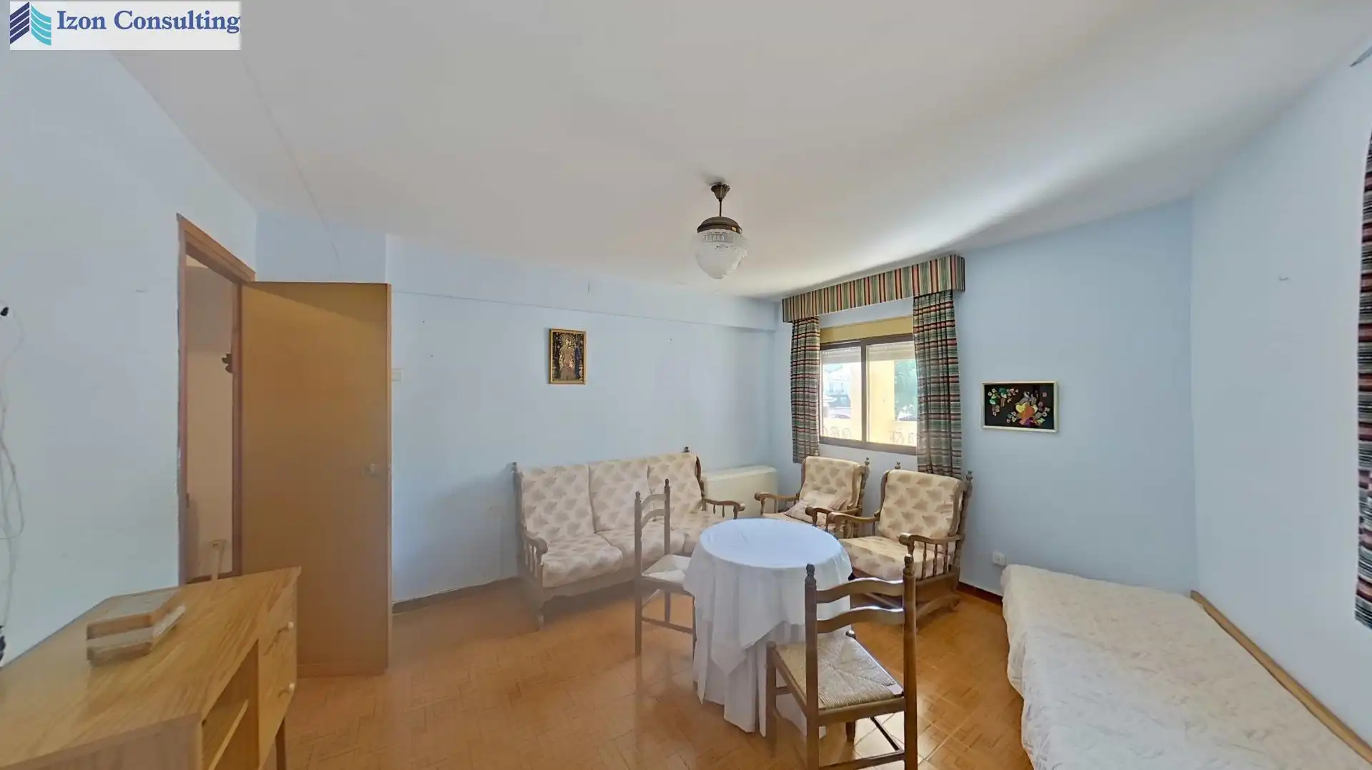 Sala d'estar de Casa o xalet en venda en Bienservida amb Calefacció, Terrassa i Traster