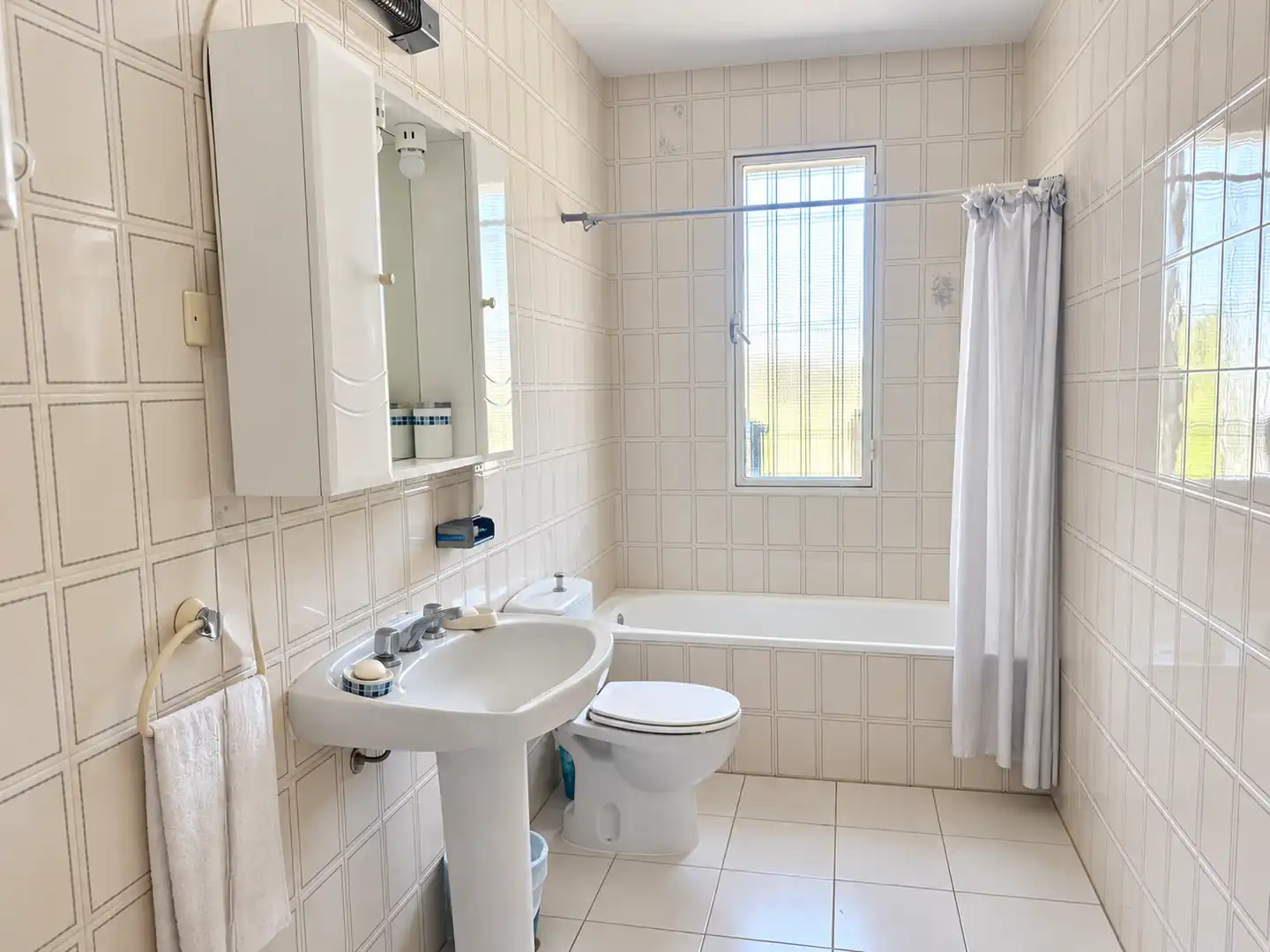 Bathroom of Houses for sale in Benafer, Castellón