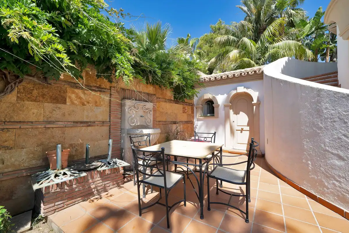 Terraza de Casa o chalet en venta en Marbella con Aire acondicionado, Calefacción y Jardín privado