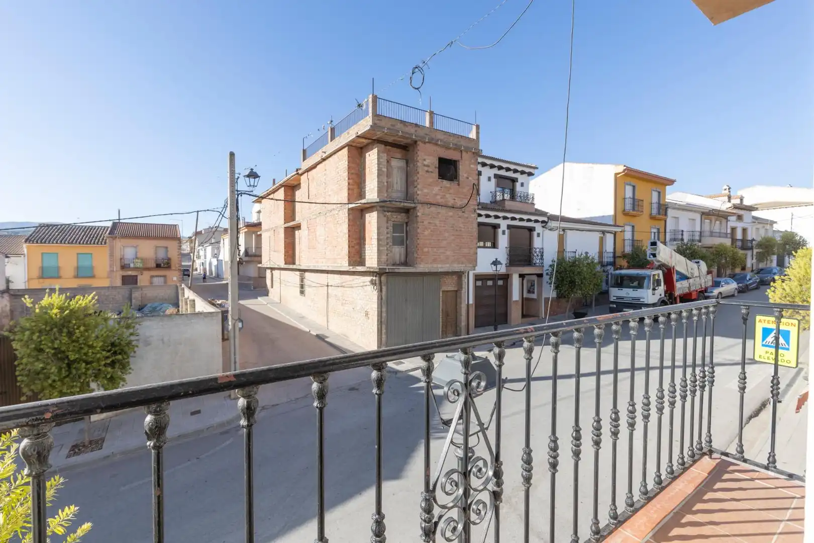 Vista exterior de Casa o xalet en venda en Campotéjar amb Aire condicionat, Calefacció i Moblat