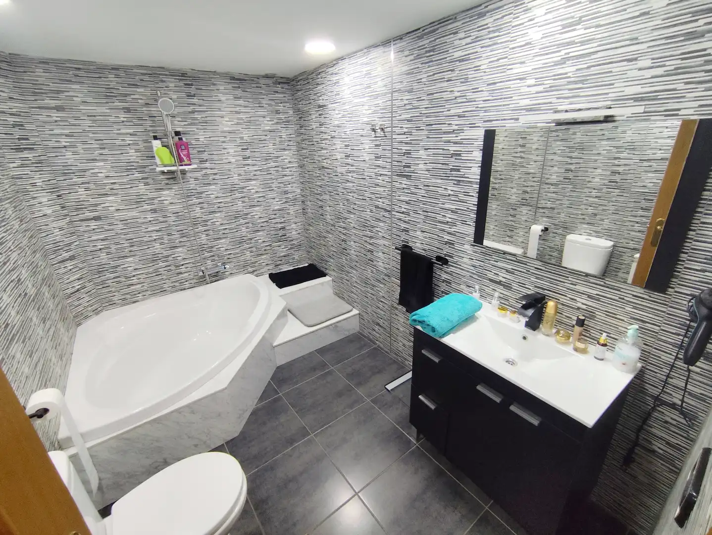 Baño de Piso en venta en Vilanova del Camí con Calefacción, Terraza y Trastero