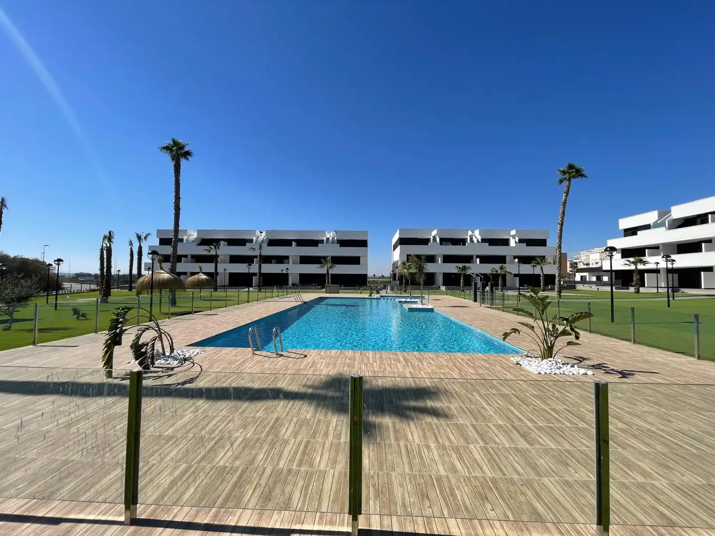 Apartamento con piscina en venta en El Raso, imagen 5